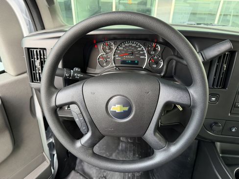 New 2026 Chevrolet Express 3500 Extended RWD image 15