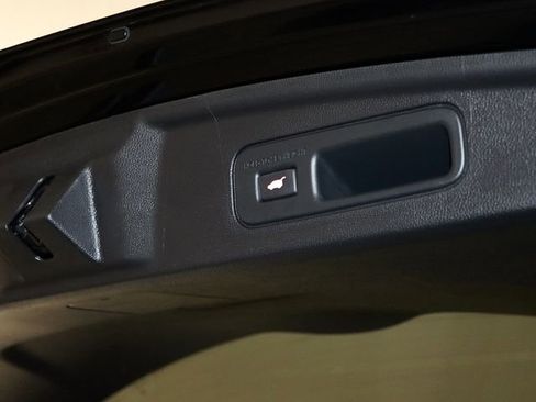 Used 2023 Acura MDX A-Spec image 31