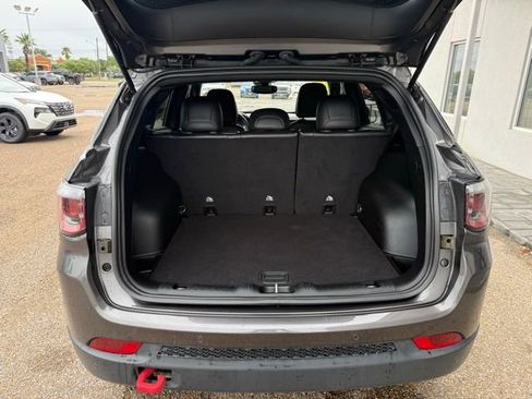 Used 2023 Jeep Compass Trailhawk AWD/4WD image 31