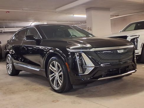 New 2026 Cadillac Lyriq Luxury RWD image 3