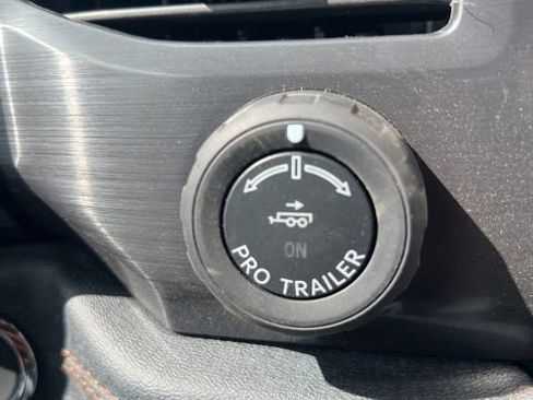 New 2025 Ford F150 Lightning Lariat image 25