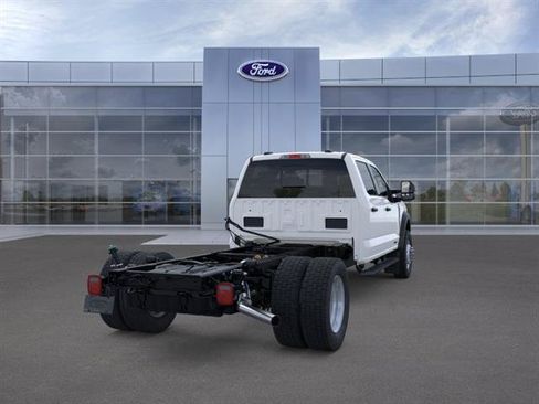 New 2026 Ford F550 4x4 Crew Cab image 8