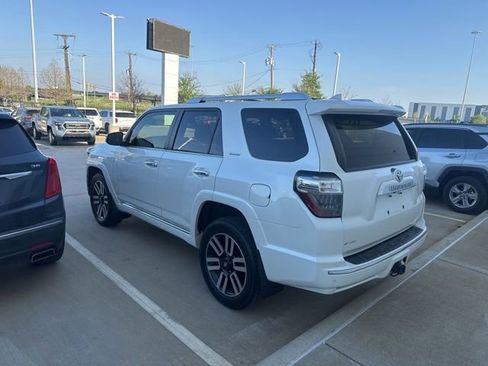 Used 2022 Toyota 4Runner Limited image 4