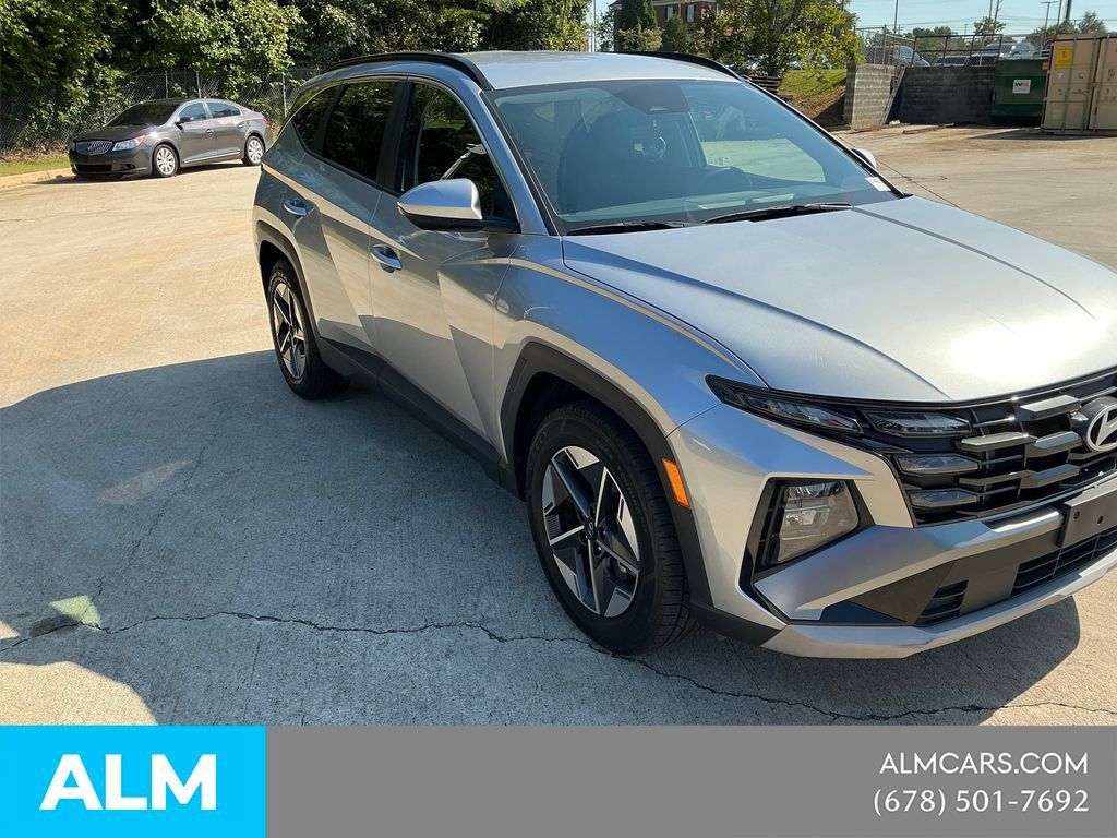 Used 2025 Hyundai Tucson SEL FWD image 3