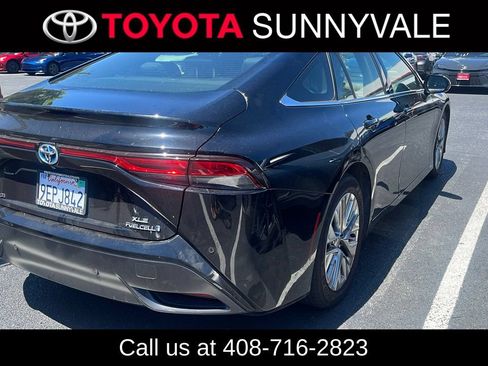Used 2022 Toyota Mirai w/ Advanced Technology Package RWD image 2
