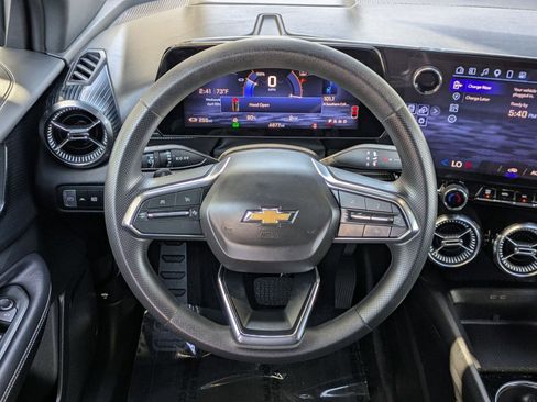 New 2025 Chevrolet Blazer EV LT AWD/4WD image 12