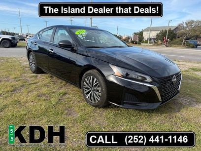 Used 2025 Nissan Altima 2.5 SV