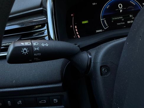 Used 2025 Toyota Camry LE FWD image 34