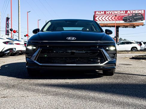 New 2025 Hyundai Sonata SE FWD image 3