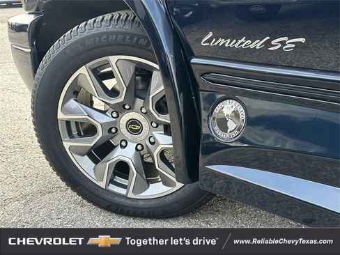 New 2025 Chevrolet Express 2500 WT w/ Driver Convenience Package image 9