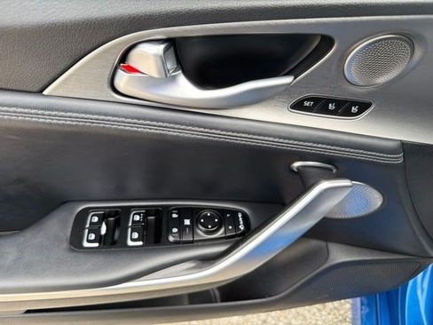 Used 2020 Kia Stinger GT2 AWD/4WD image 10