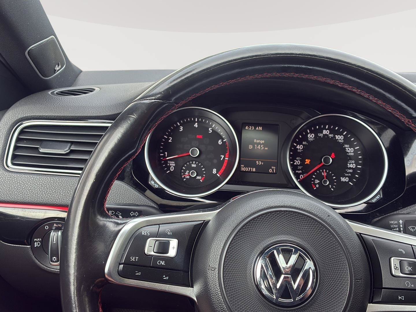 Used 2017 Volkswagen Jetta GLI FWD image 27