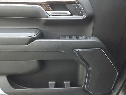 Used 2024 GMC Sierra 1500 Elevation image 29