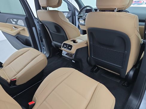 New 2026 Mercedes-Benz GLS 450 4MATIC image 11