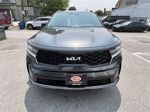 Used 2022 Kia Sorento S image 8