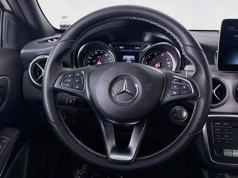 Used 2018 Mercedes-Benz GLA 250 image 18