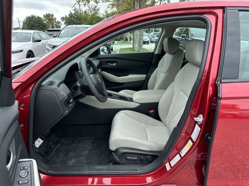 Used 2025 Honda Accord SE image 2
