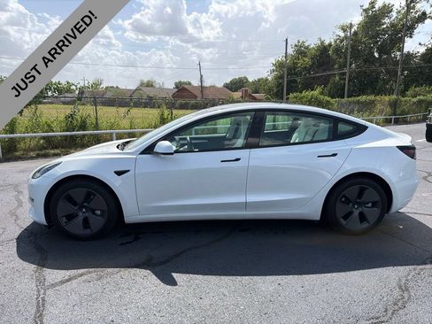 Used 2023 Tesla Model 3 Standard Range RWD image 8