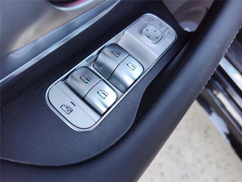 Used 2025 Mercedes-Benz GLE 63 AMG S image 17