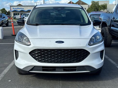 Used 2020 Ford Escape SE Sport FWD image 3