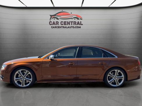 Used 2014 Audi S8 AWD/4WD image 3