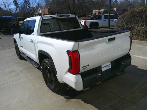 Used 2024 Toyota Tundra Limited image 10