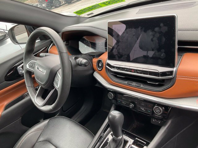 Used 2024 Jeep Compass Limited AWD/4WD image 10