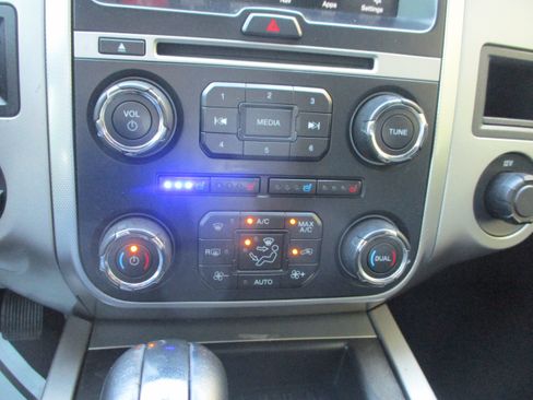 Used 2016 Ford Expedition XLT w/ Equipment Group 202A RWD image 13