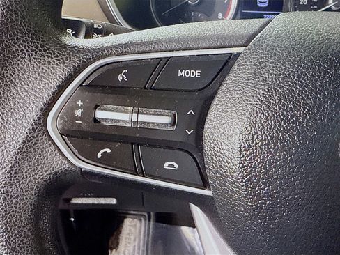 Used 2020 Hyundai Santa Fe SE image 14