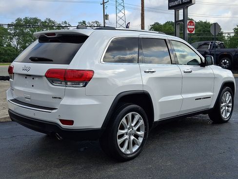 Used 2017 Jeep Grand Cherokee Limited AWD/4WD image 6