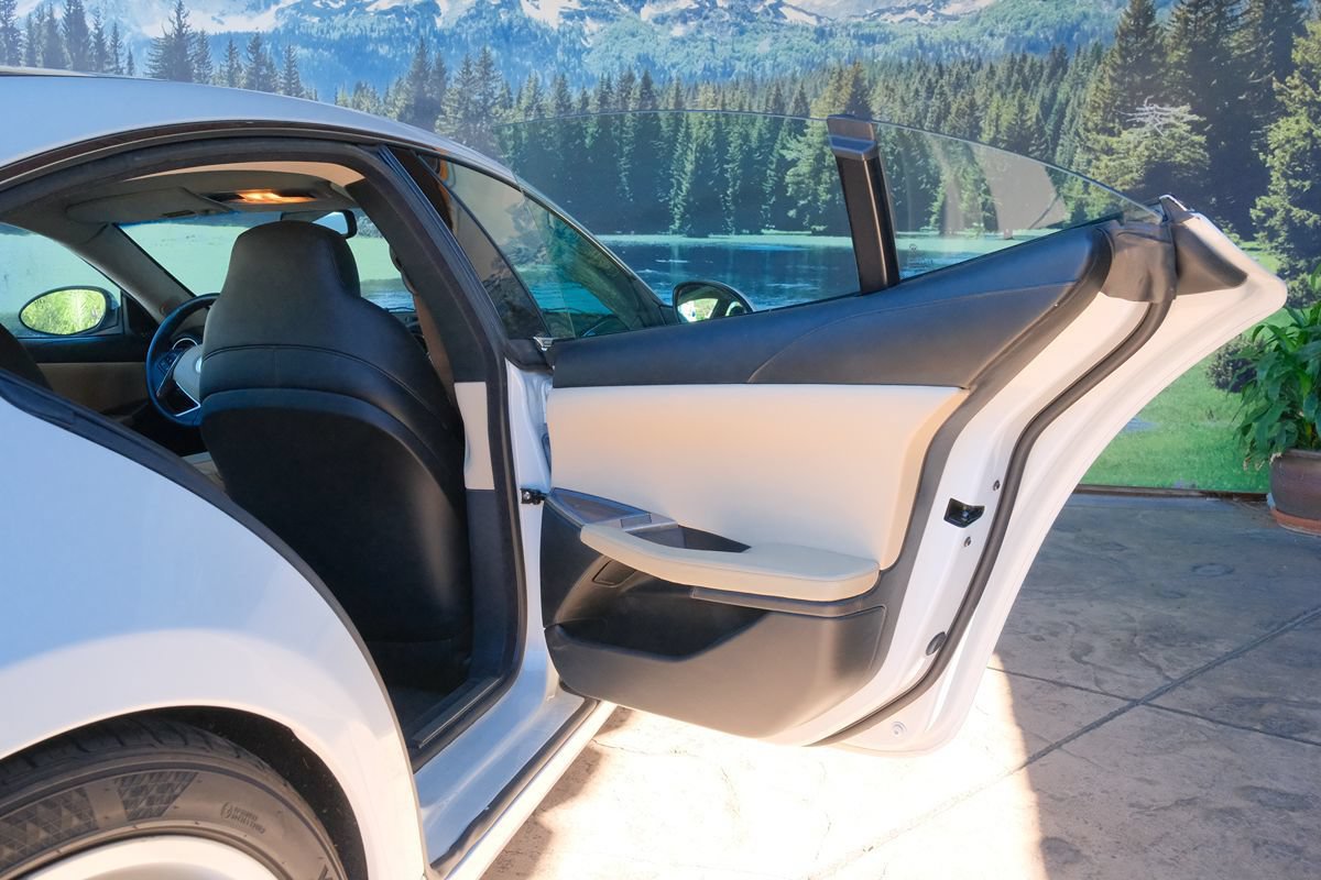 Used 2012 Fisker Karma EcoSport RWD image 31