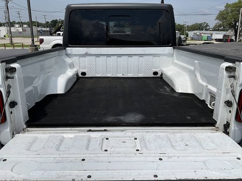 Used 2020 Jeep Gladiator Sport w/ Quick Order Package 23S AWD/4WD image 18