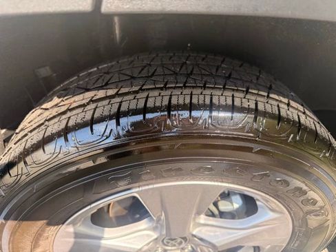 Used 2025 Toyota RAV4 XLE image 24