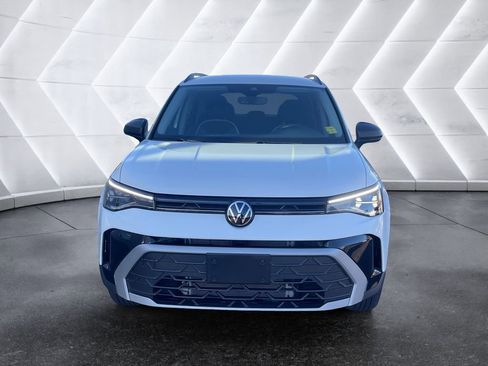 Used 2025 Volkswagen Taos S image 2