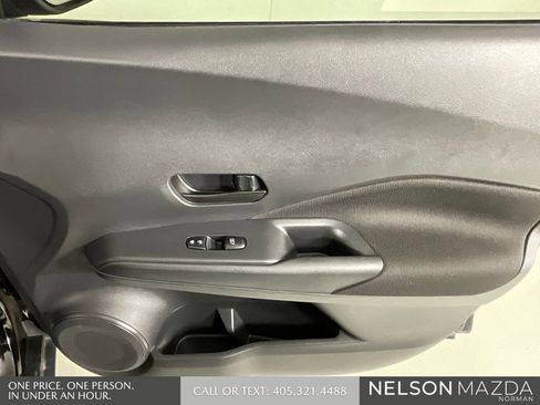 Used 2021 Nissan Kicks S image 20