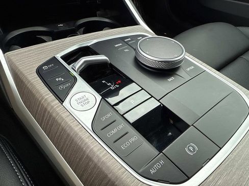 Used 2025 BMW 330i Sedan image 34