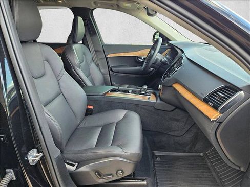 Used 2024 Volvo XC90 B5 Plus w/ Protection Package Premier AWD/4WD image 22