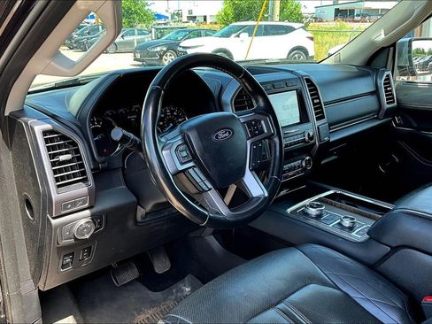 Used 2020 Ford Expedition Platinum image 16