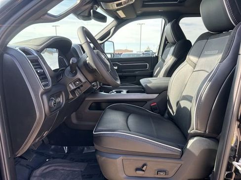 New 2026 RAM 2500 Laramie AWD/4WD image 25