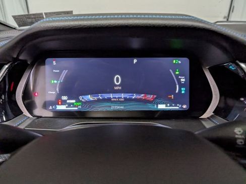 Used 2023 Jeep Grand Cherokee Trailhawk AWD/4WD image 16