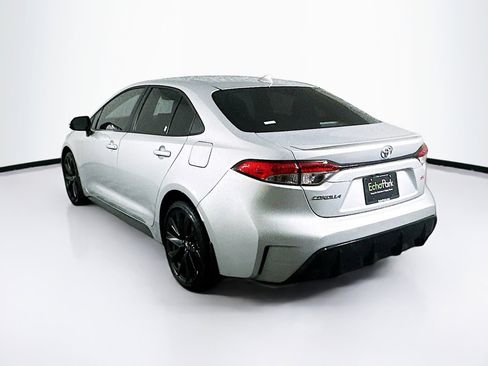 Used 2023 Toyota Corolla SE image 5