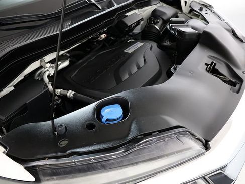 Used 2019 Honda Pilot Touring image 38