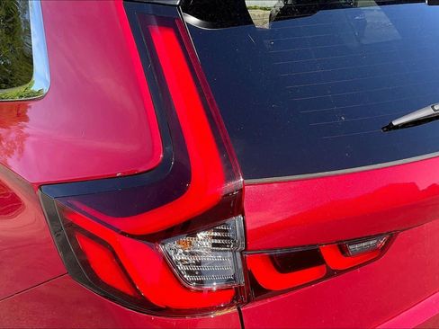 Used 2025 Honda CR-V Sport image 27
