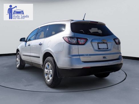 Used 2017 Chevrolet Traverse LS image 6