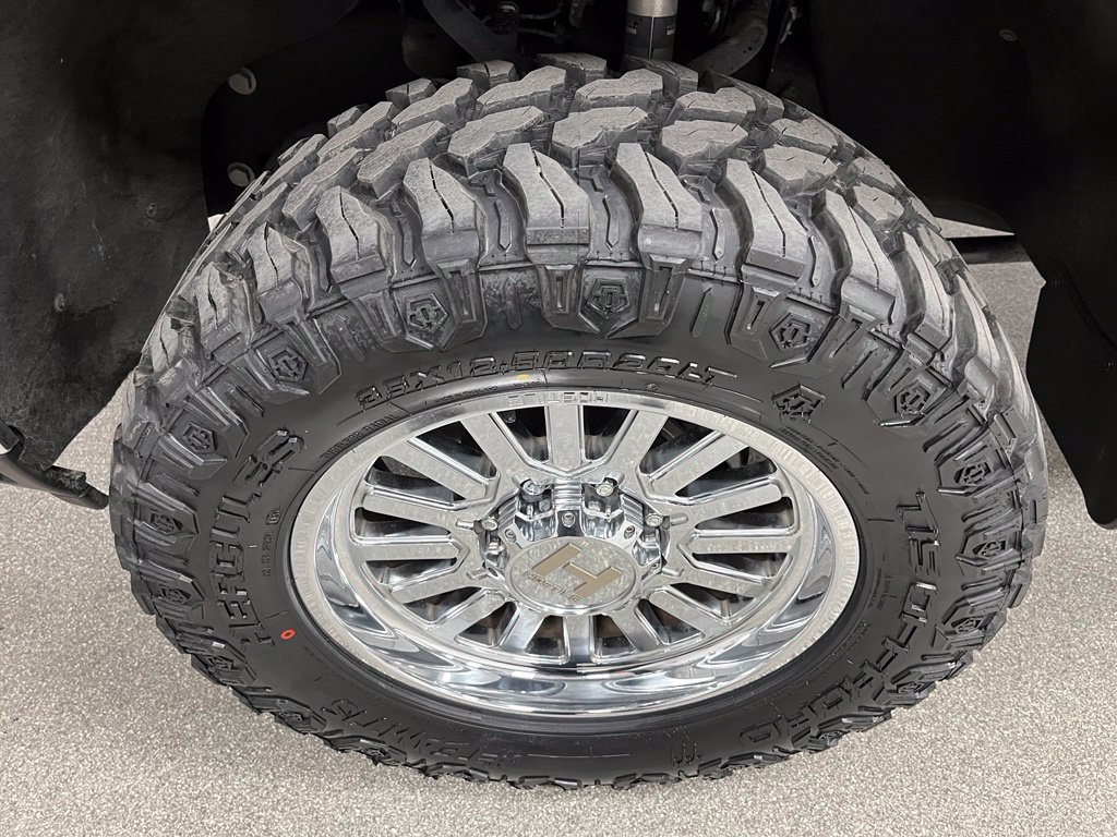 Used 2024 Chevrolet Silverado 2500 LTZ w/ LTZ Plus Package AWD/4WD image 15