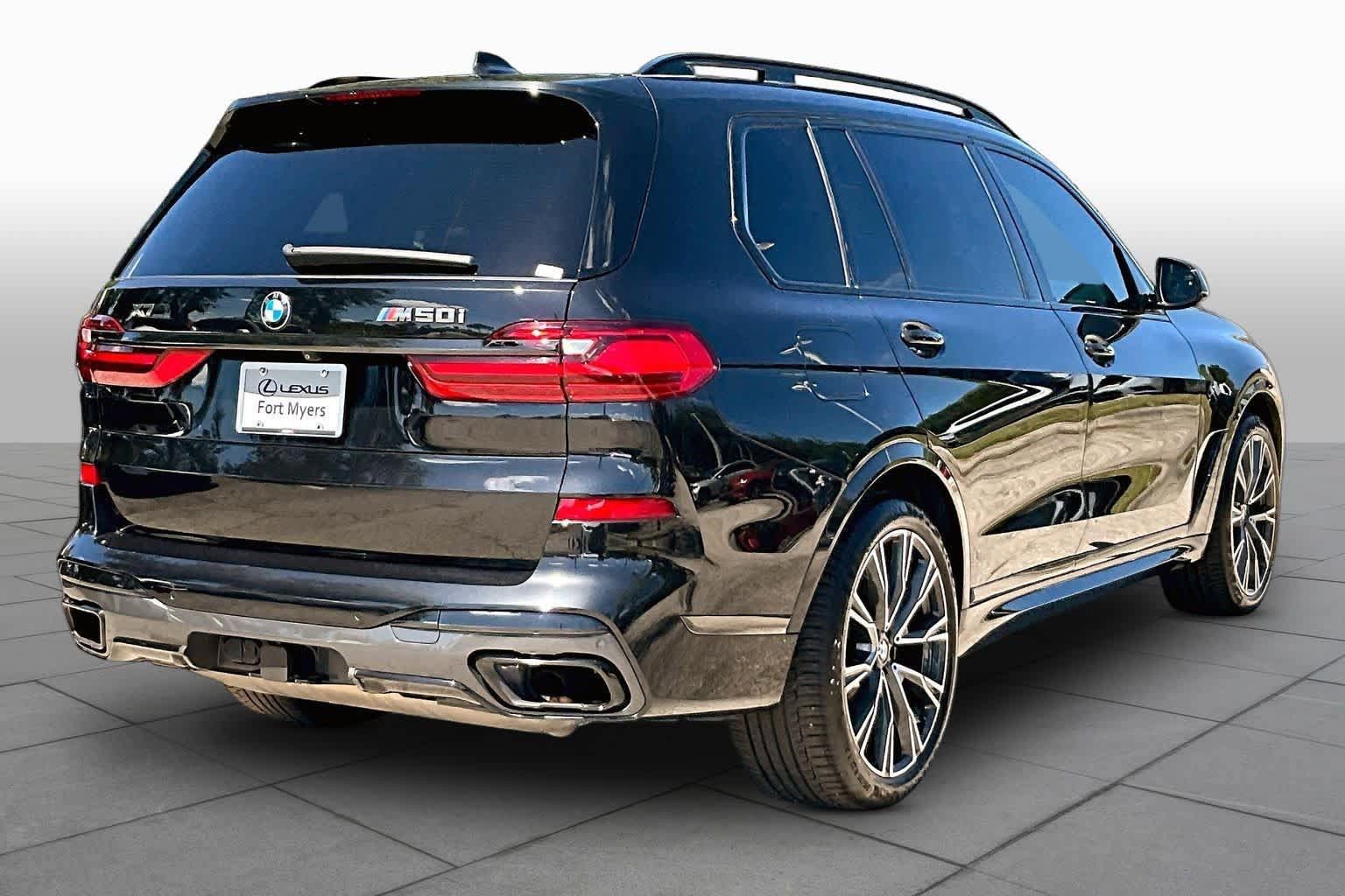 Used 2021 BMW X7 M50i w/ Executive Package AWD/4WD image 13
