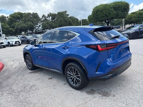 Used 2025 Lexus NX 250 FWD w/ Accessory Package (2T) image 3