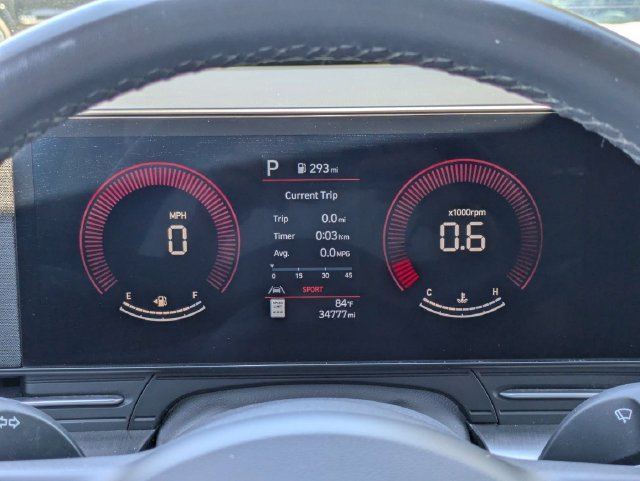 Used 2025 Hyundai Kona SEL FWD image 28