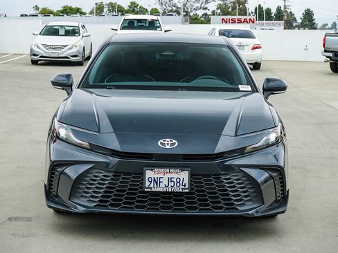 Certified 2025 Toyota Camry SE FWD image 7