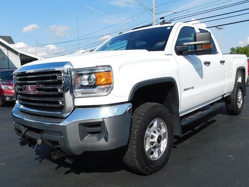 Used 2018 GMC Sierra 2500 4x4 Double Cab w/ Sierra Convenience Package image 4